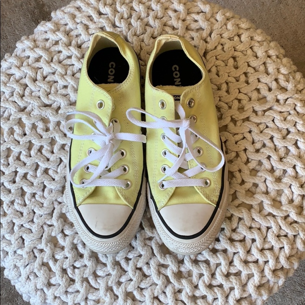 Classic Chuck Taylor Low Tops